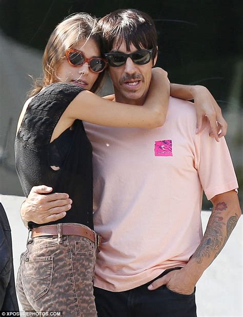 who is anthony kiedis dating now